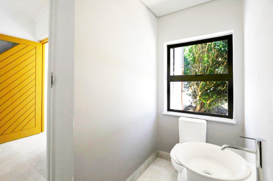 5 Bedroom Property for Sale in Welgemoed Western Cape